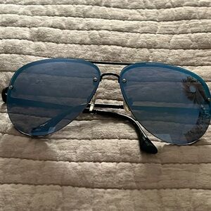 QUAY Muse Sunglasses